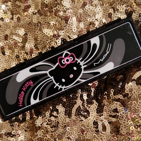 MAC Cosmetics Other - ✨️ HOST PICK ✨️ MAC Cosmetics Eyeshadow Palette DISCONTINUED